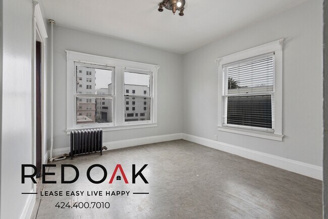 Foto del edificio - ~1 Month FREE~ Elegant One-Bedroom with Lo...