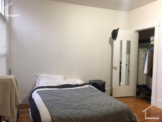 Foto del edificio - 4 Bedroom