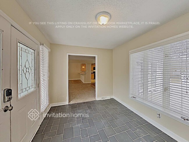 Foto del edificio - 924 Pine Forest Rd