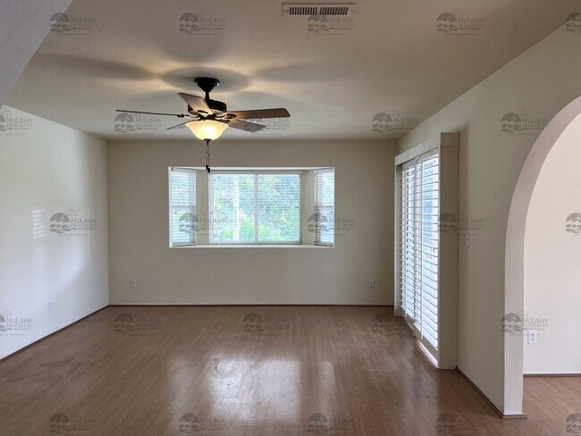 Building Photo - Beautiful, Tranquil, Welcoming- Your 3 Bed...