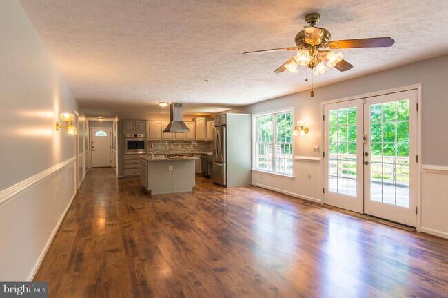 Foto del edificio - 23258 Oak Dr