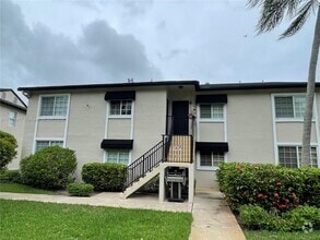 Building Photo - 4000 Crystal Lake Dr