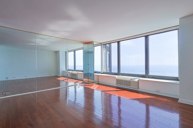 Building Photo - 155 N Harbor Dr