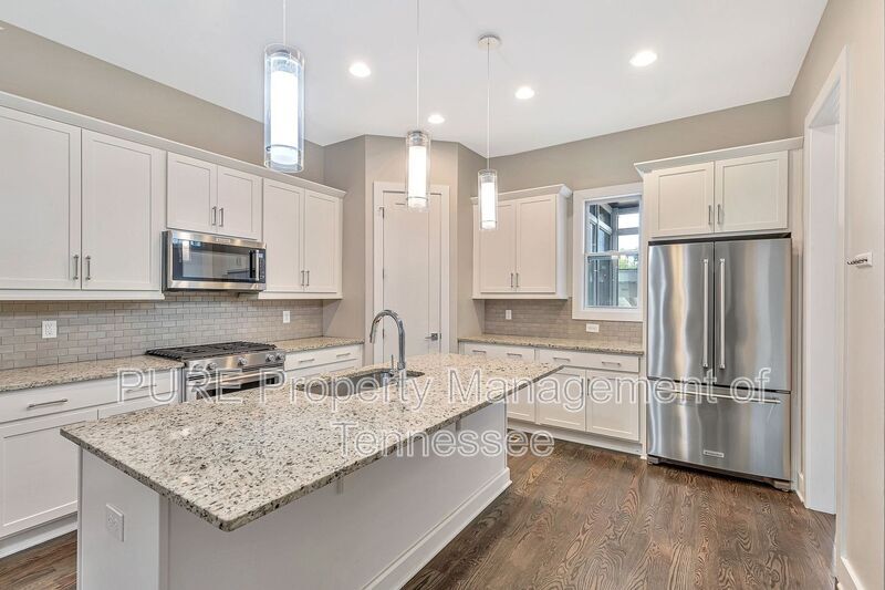 Foto principal - 1445 14th Ave S