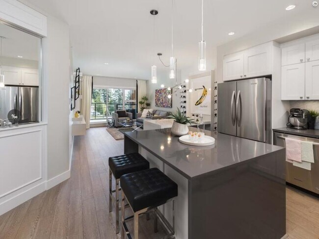 Photo du bâtiment - 14855 Thrift Ave