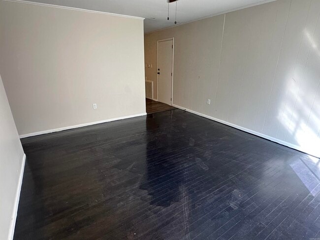 Building Photo - 1016 Watson Pl