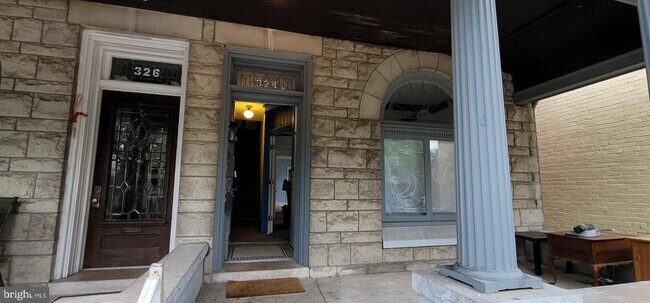 Foto del edificio - 324 Spring St