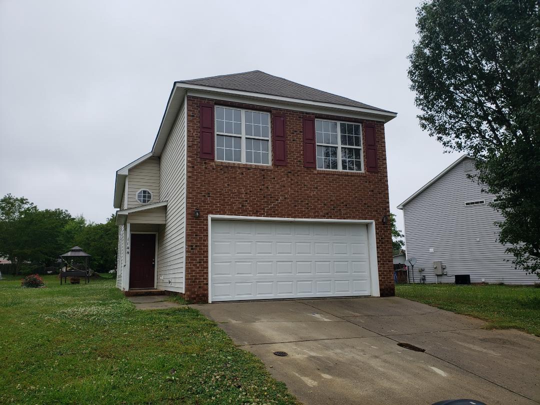 Primary Photo - 1144 Grovewood Dr