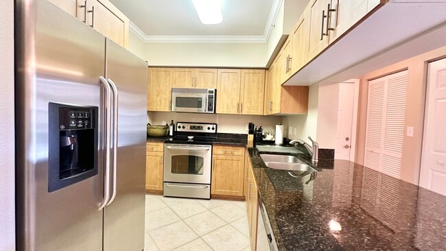 Building Photo - 6556 Emerald Dunes Dr