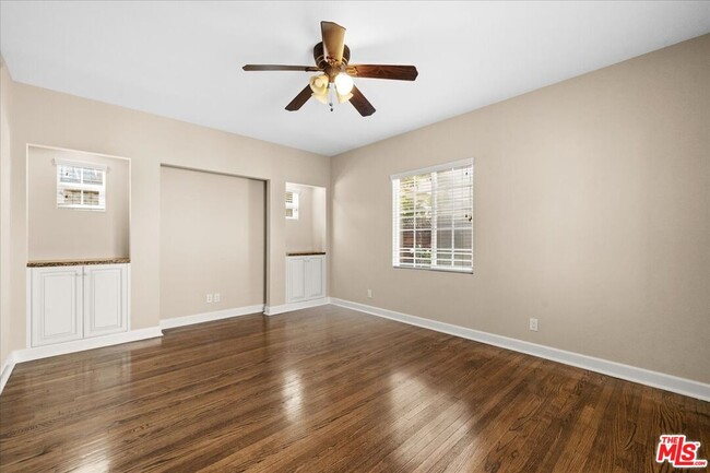 Foto del edificio - 4208 Lafayette Pl
