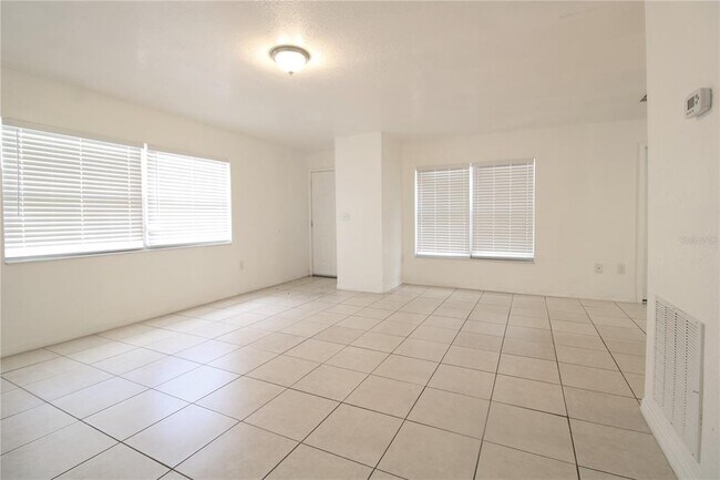 Building Photo - 3071 Willow Bend Blvd
