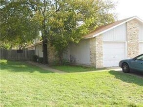 Building Photo - 1224 Tartan Ln