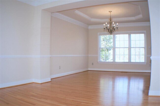 Building Photo - 9272 Palm Bay Circle