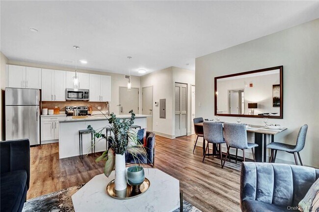 Building Photo - 92 Blauvelt Wy