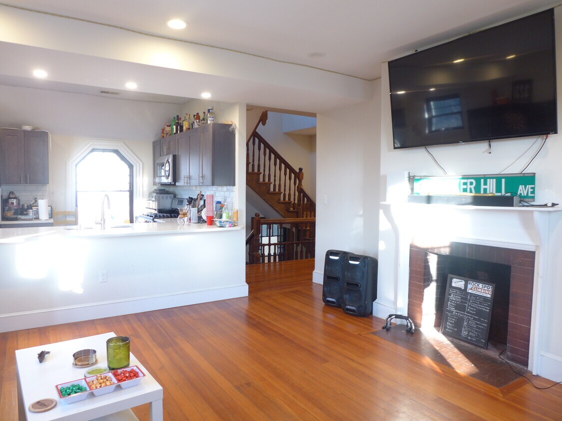 Foto principal - 60 Beech Glen St