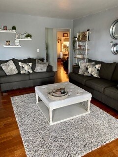 Foto principal - 161 Garibaldi Ave