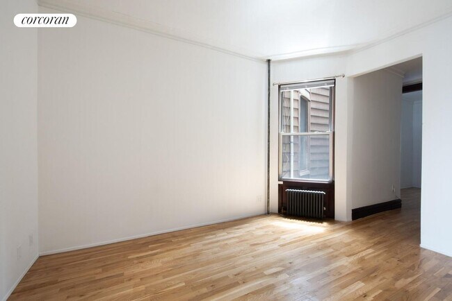 Foto del edificio - 644 Leonard St
