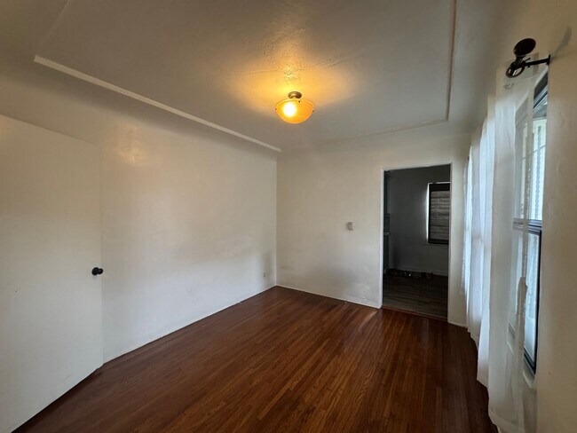 Foto del edificio - 3136-3136 W 43rd Pl