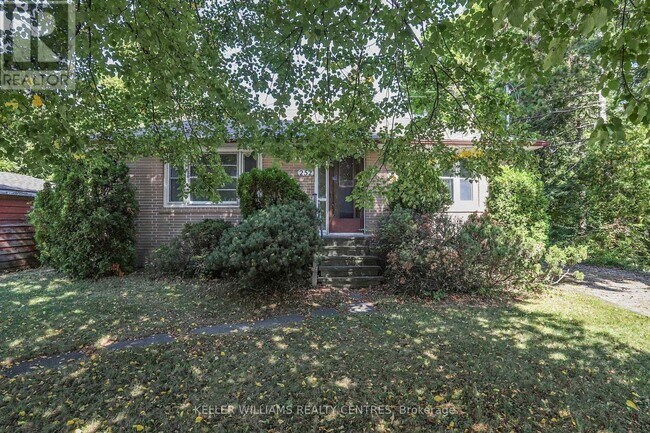 Photo du bâtiment - 252 Elgin Mills Rd W