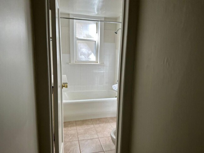 Photo du bâtiment - 1086 W 10th Ave