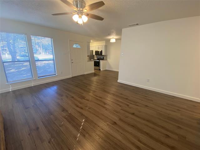 Foto del edificio - 3108 Timber Ridge Point