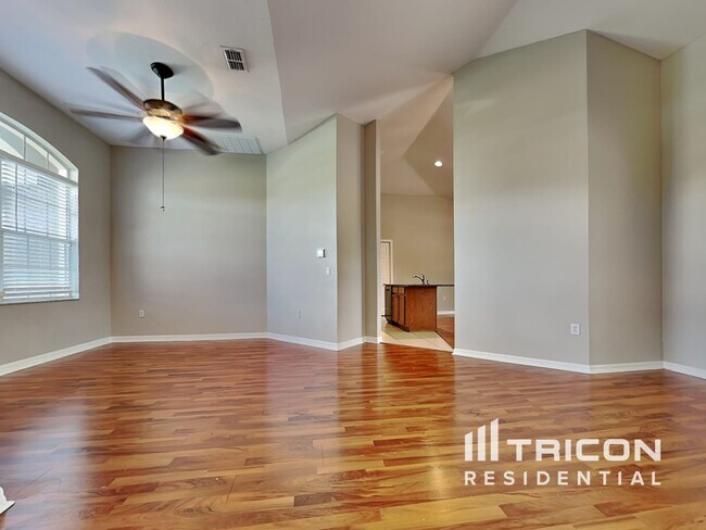 Building Photo - 12339 Palm Ridge Dr
