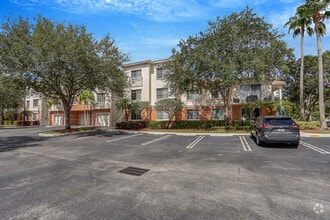 Building Photo - 3110 Myrtlewood Cir E