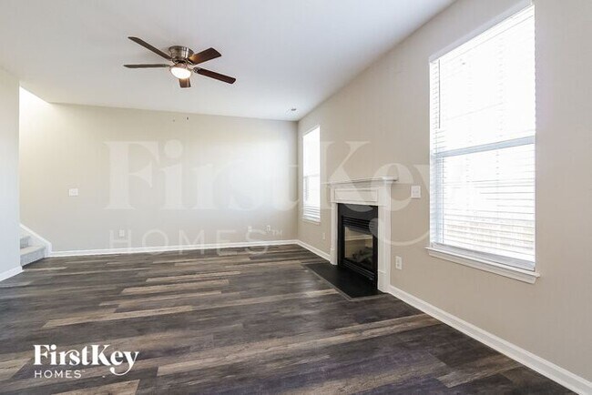Foto del edificio - 1400 Chimney Ridge Dr