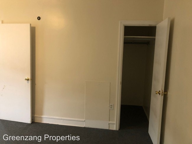 Building Photo - 6522-6526 W Girard Ave