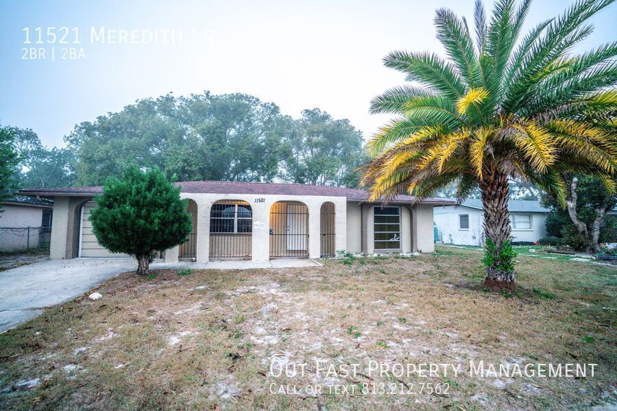 Foto principal - Cozy 2-Bedroom Home in Port Richey