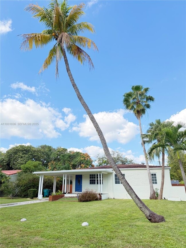 Photo - 1075 NE 120th St House