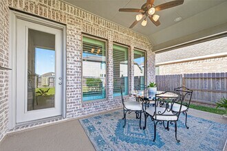 Building Photo - 8922 Flounder Rdg Dr