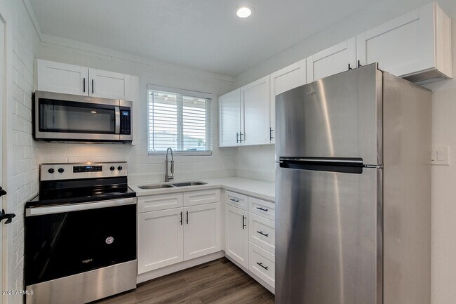 Foto del edificio - 4218 N 17th St