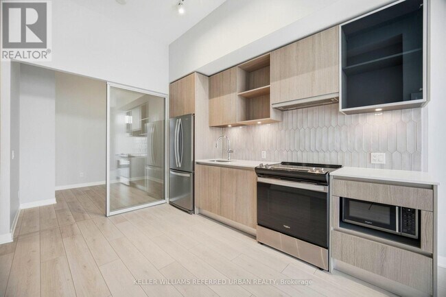 Photo du bâtiment - 405 Dundas St W