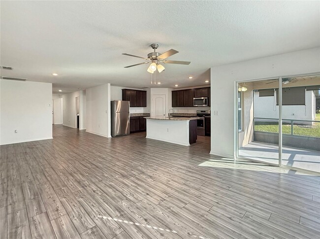 Building Photo - 2029 Amber Sweet Cir