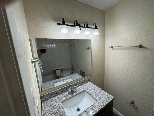 Foto del edificio - 713 Alta St