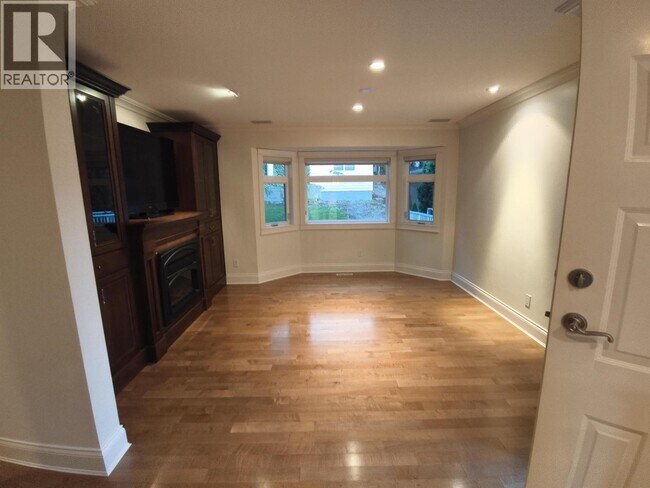 Building Photo - 4643-4643 Belcarra Bay Rd