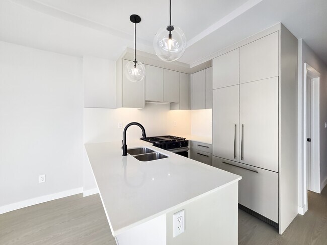 Photo du bâtiment - 8375 Broadcast Ave SW