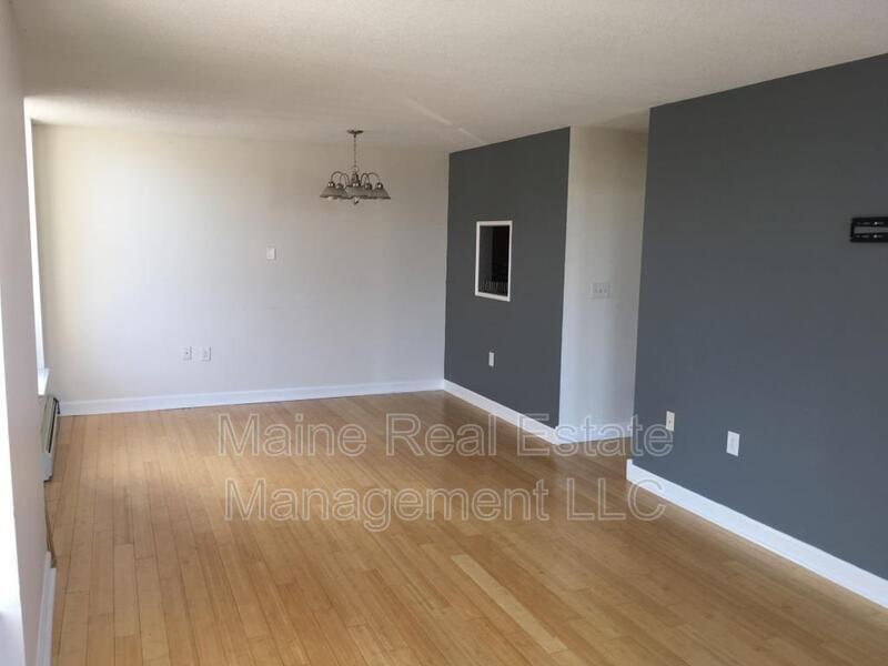 92 Columbia St Unit 203, Bangor, ME 04401 Condo for Rent in Bangor