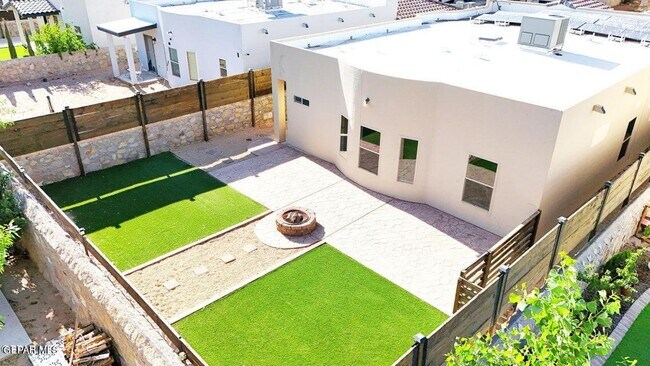 Building Photo - 14812 Ava Leigh