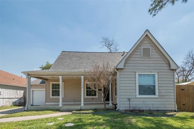 Building Photo - 1109 Dismuke St