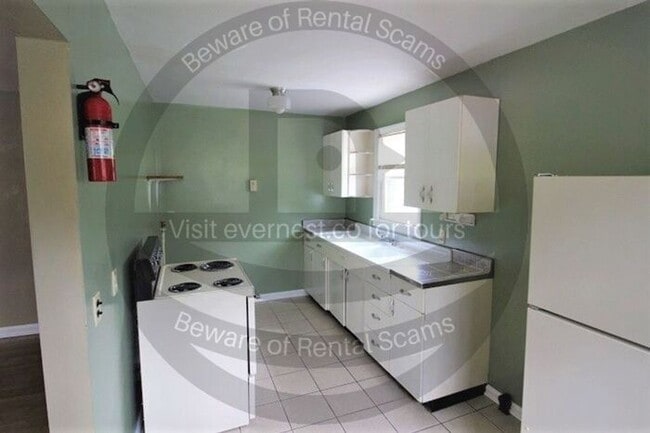Building Photo - 1Bed/1Bath Home