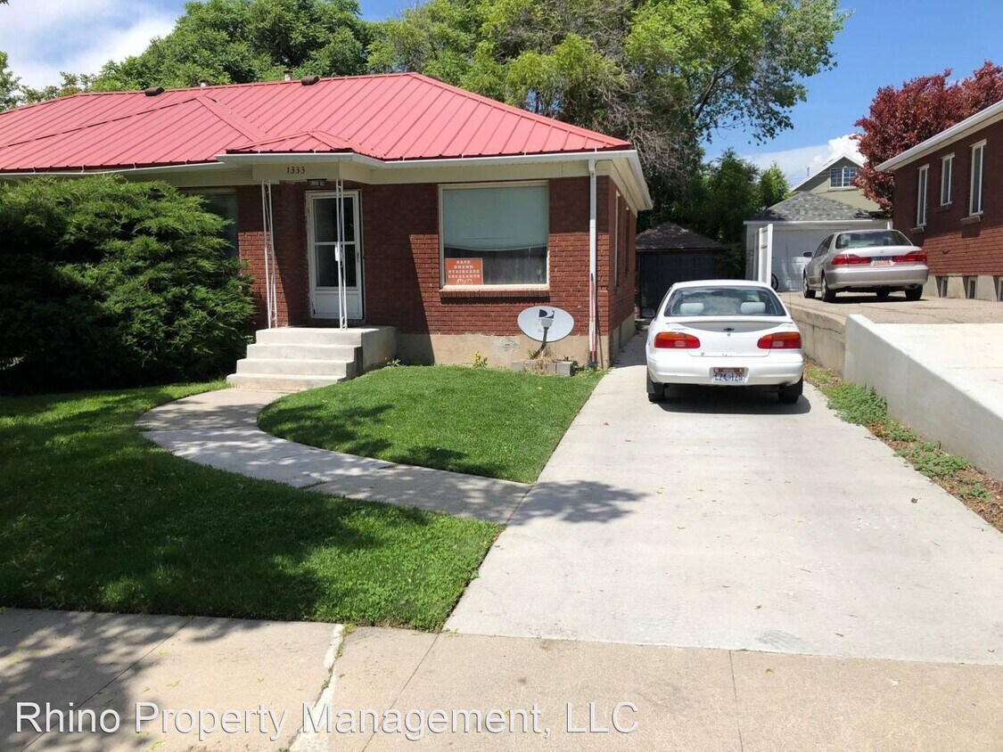 Primary Photo - 1331 Zenith Ave