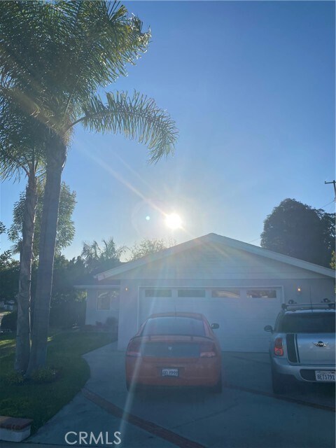 Foto principal - 806 Bloomwood Rd