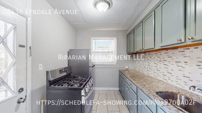 Foto del edificio - Fully Renovated & Fenced Backyard!