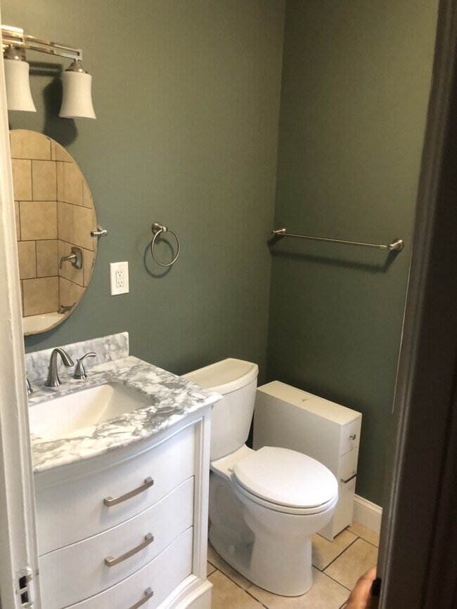 Upstairs Toilet - 64 Parker Terrace Ext