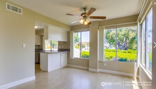 Foto del edificio - 1477 Falcon Ln