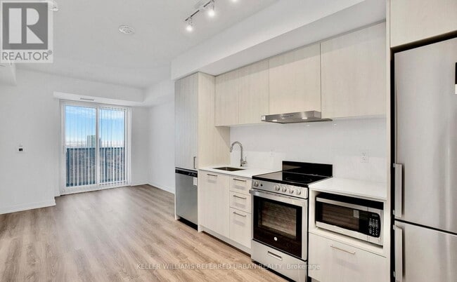 Building Photo - 195 Commerce St