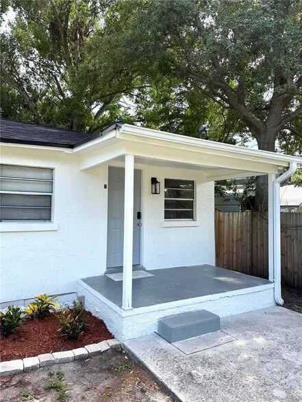 Building Photo - 4214 W Ohio Ave