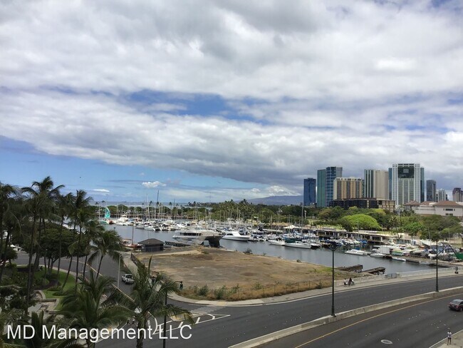Building Photo - 2 br, 1 bath House - Ala Wai Terrace 1684 ...